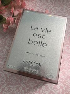 La Vie Est Belle Holiday Limited Edition
